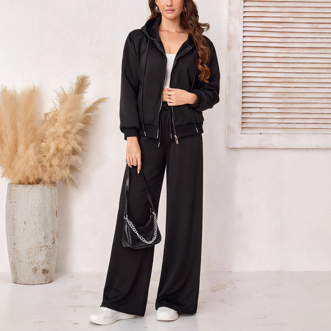 Women’s sporty complete set in relaxed fit with hood and elastic waistband Lisslune