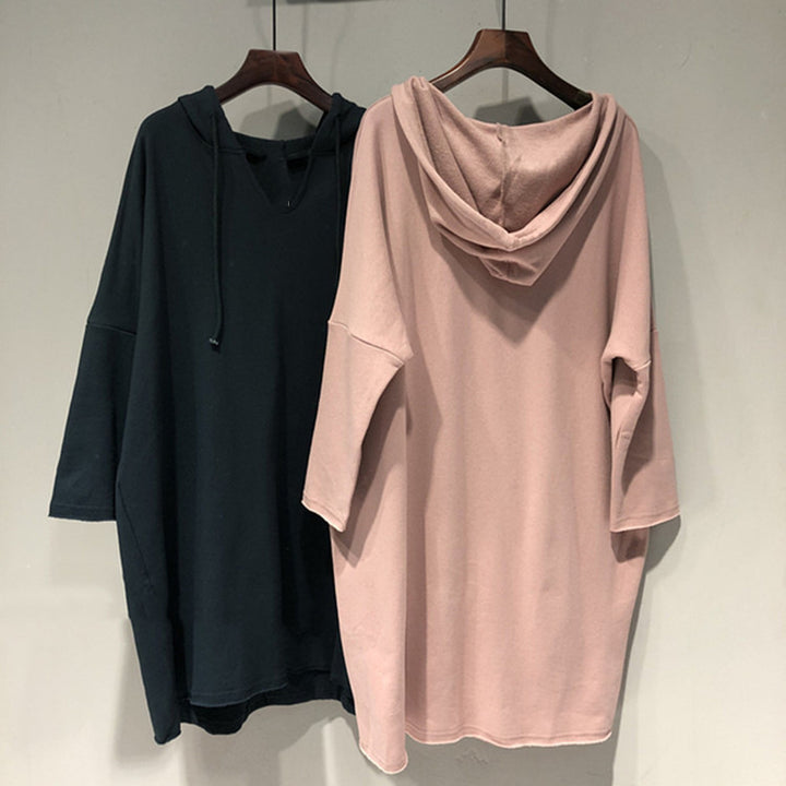 Women's hoodie dress with generous cut and hood Lisslune