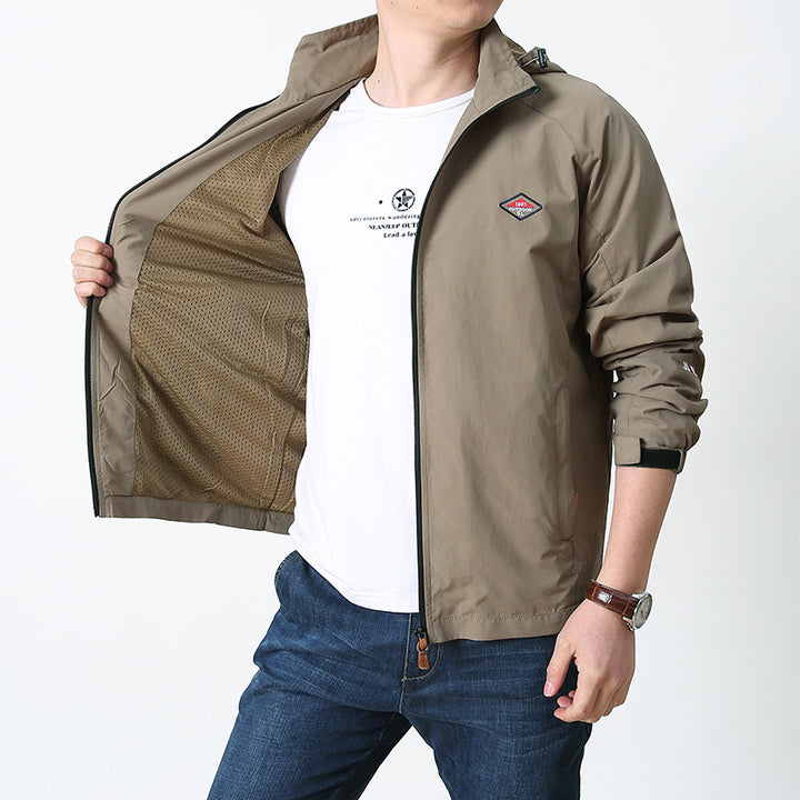 Men's Lightweight Outdoor Jacket with Breathable Material and Practical Design Lisslune