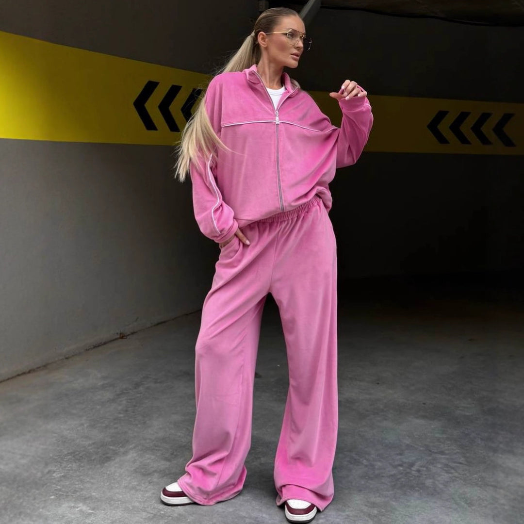 Ladies sporty velour lounge set with high waist and wide trousers Lisslune