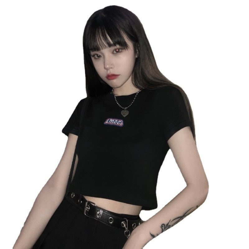 Women's Cropped T-Shirt with Creative Logo Design and Figure-Hugging Cut