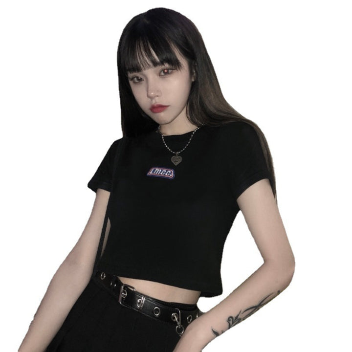 Women's Cropped T-Shirt with Creative Logo Design and Figure-Hugging Cut