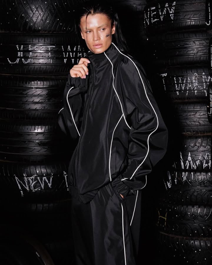 Women's sporty functional jacket with high collar and practical pockets Lisslune
