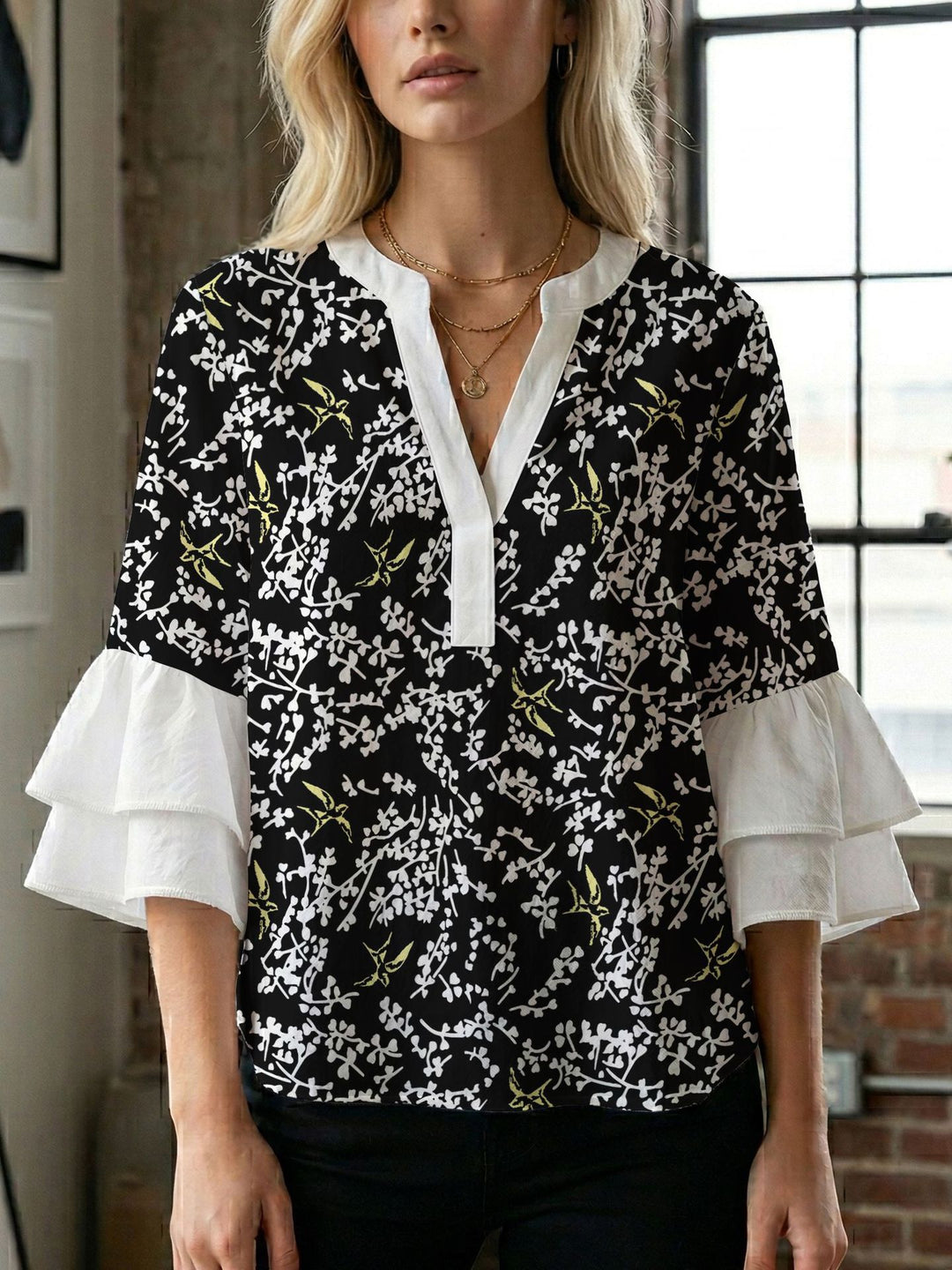 Women's blouse shirt with voluminous sleeves and creative print design Lisslune