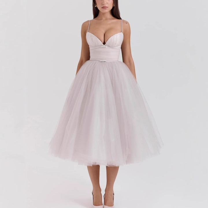 Ladies tulle dress with an elegant A-line silhouette and adjustable spaghetti straps Lisslune