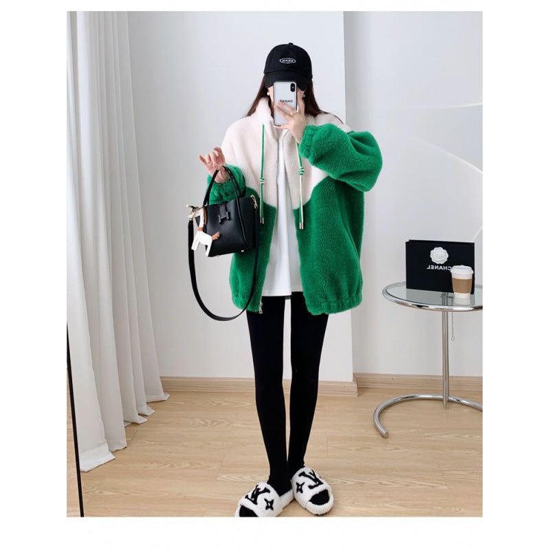 Women’s plush jacket with high closing collar and practical zippered pockets Lisslune