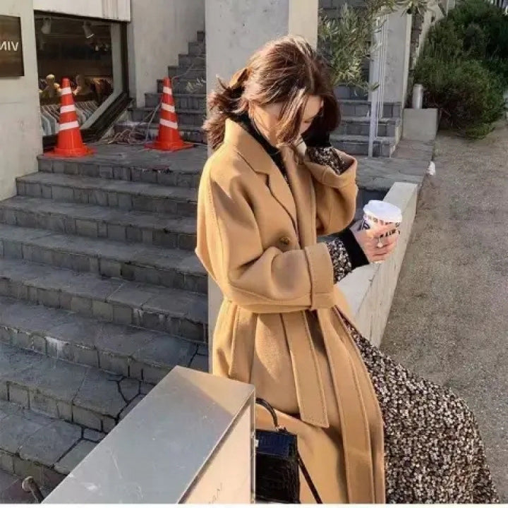 Women elegant winter coat with double button placket and generous pockets Lisslune