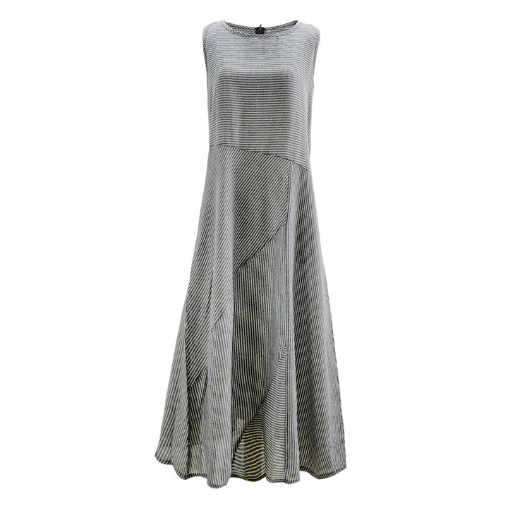 Women’s maxi dress with waist emphasis and diagonal stripe pattern Lisslune