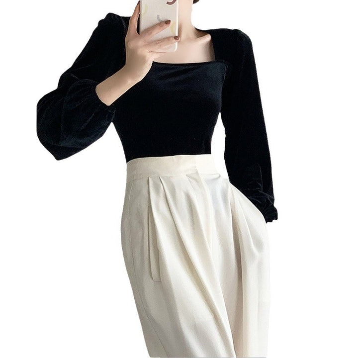 Women elegant knit top with puff sleeves and charming square neckline