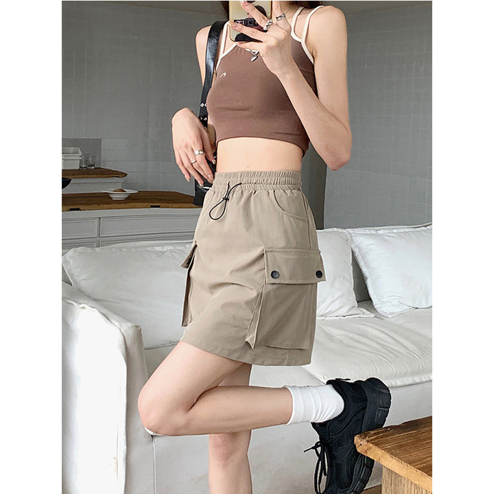 Women's cargo skirt with practical side pocket design and elastic waistband