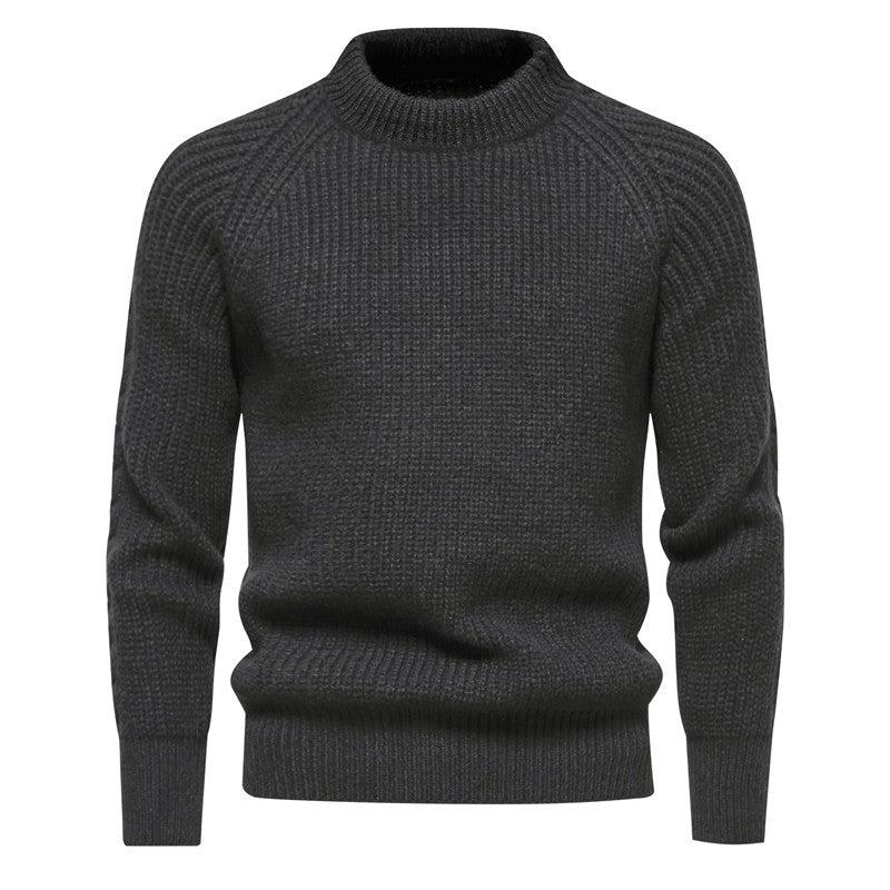 Men's chunky knit sweater with high collar and timeless design Lisslune