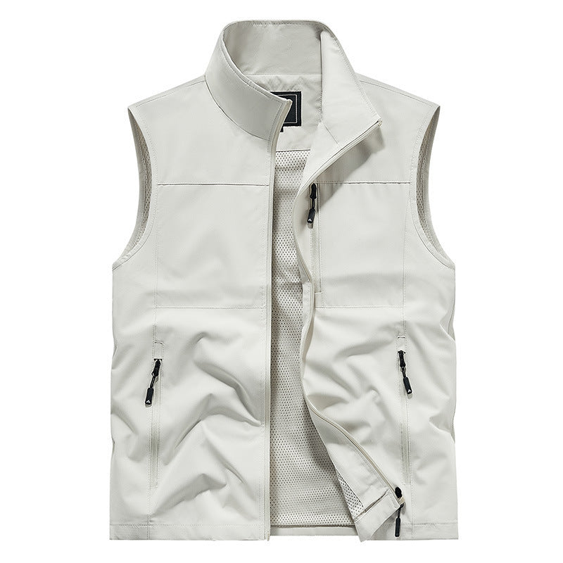 Men's technical outdoor vest with breathable panels and multifunctional pockets Lisslune