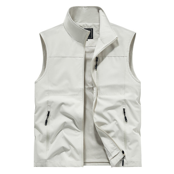 Men's technical outdoor vest with breathable panels and multifunctional pockets Lisslune