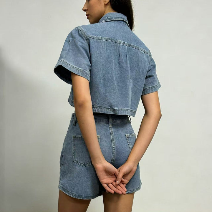Women's fashionable cropped shirt with patch pockets and casual shorts Lisslune