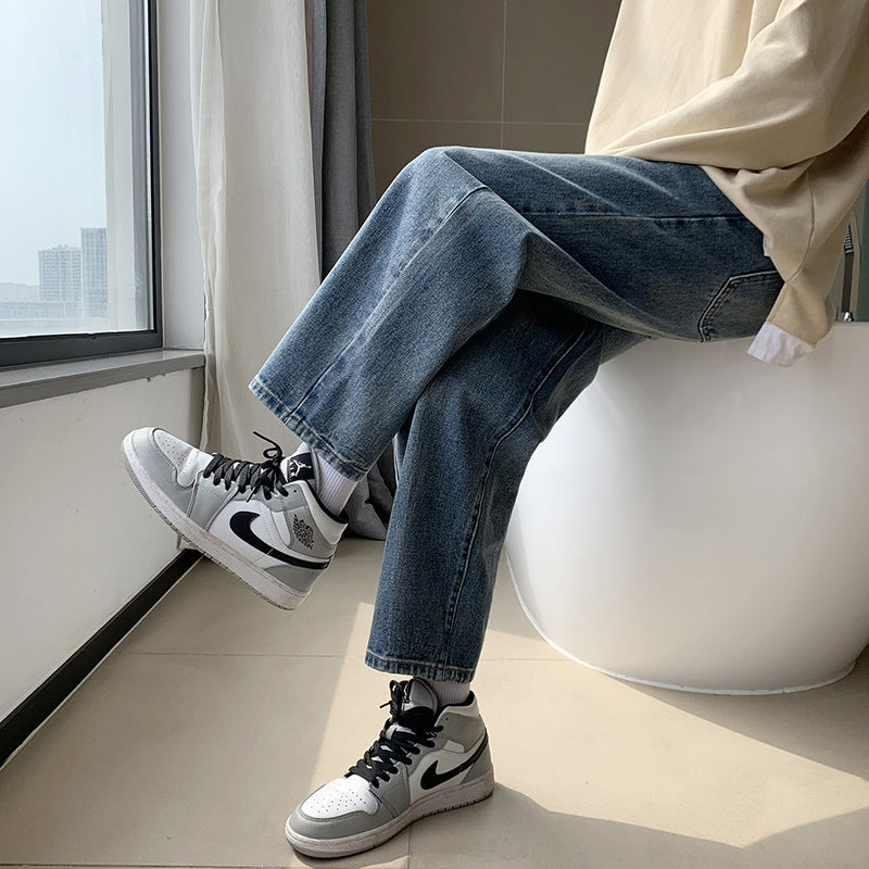 Men's leisure jeans in a casual style with a comfortable fit and high-quality denim Lisslune