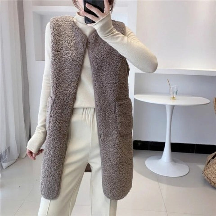 Ladies Cozy Vest with Snap Buttons and Side Pockets Lisslune