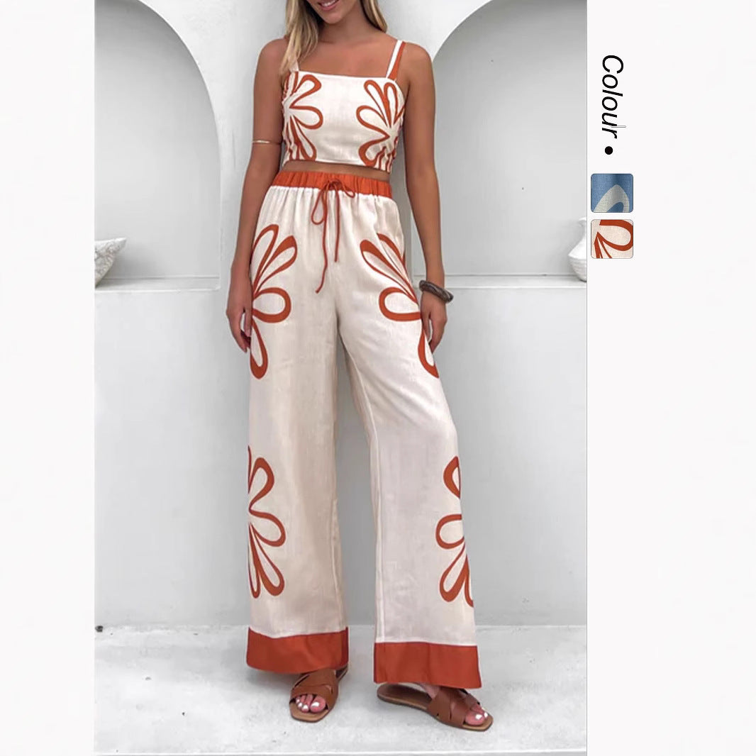 Ladies leisure top and wide-cut trousers with floral pattern Lune London