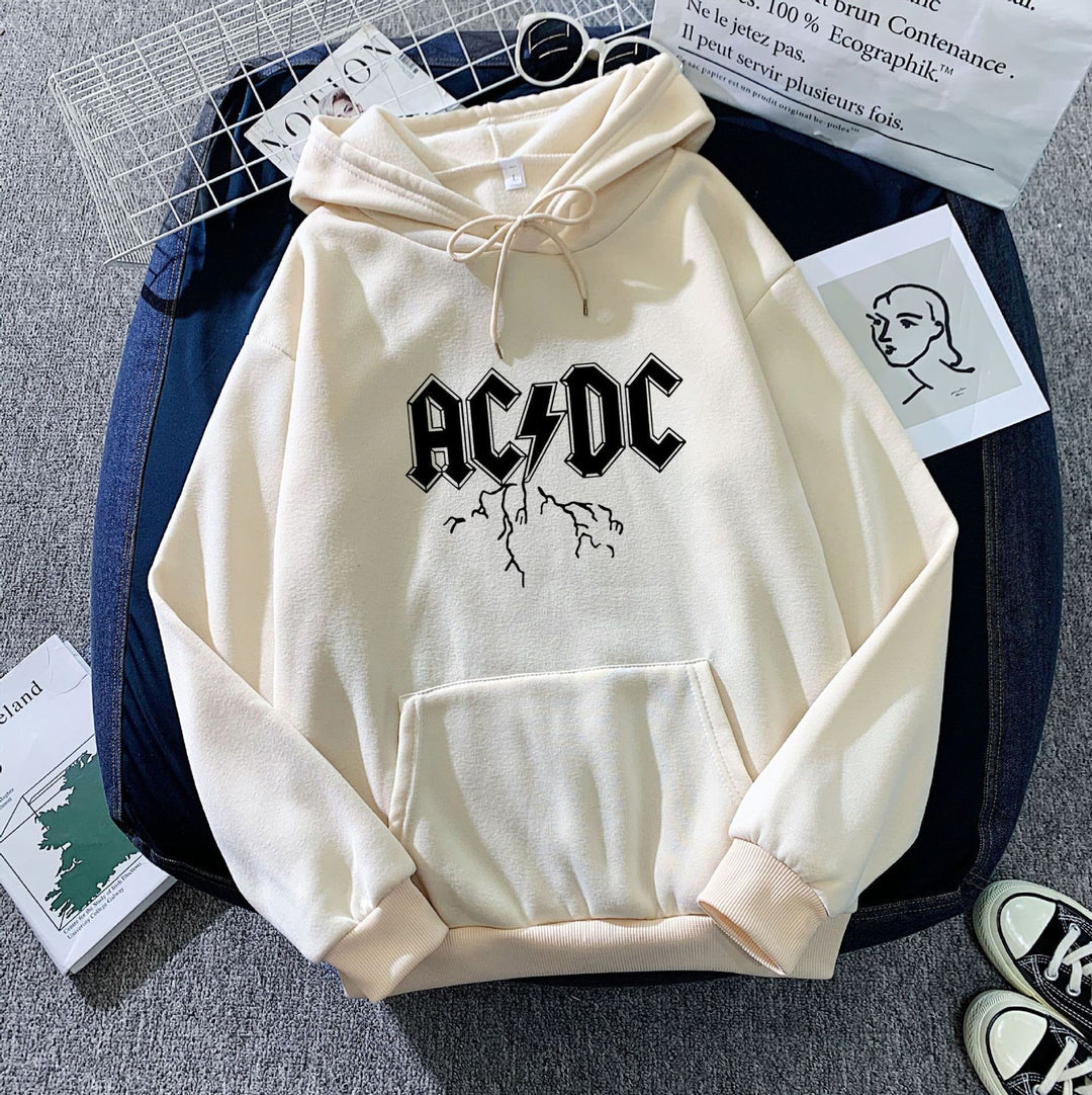 Women's hoodie with large band logo and kangaroo pocket Lisslune