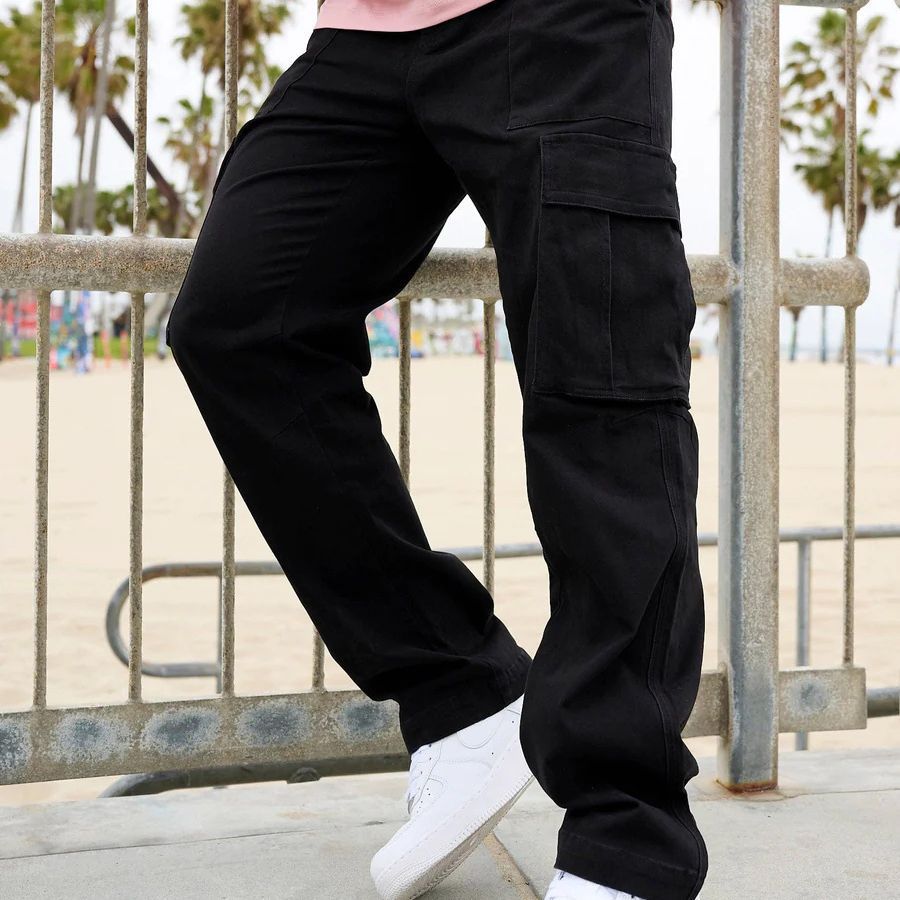 Men's cargo pants with functional pockets and comfortable fit Lisslune