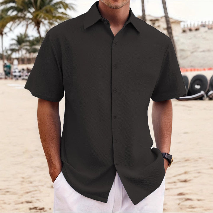 Men's Short Sleeve Shirt with Textured Fabric and Modern Details Lisslune