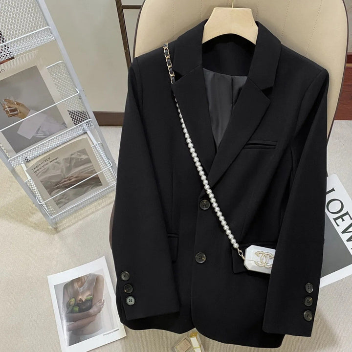 Women's elegant blazer in tailored cut  Lisslune