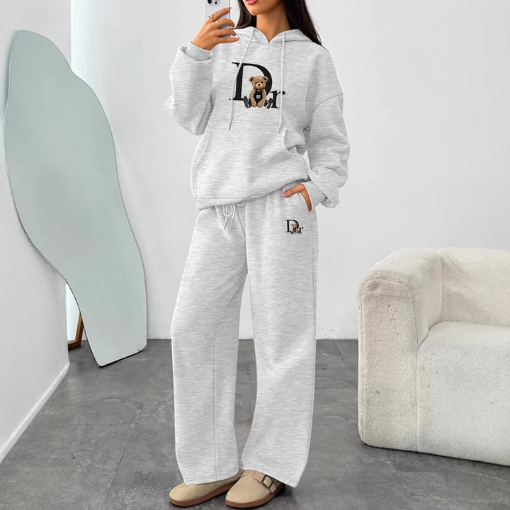 Women's casual hoodie suit with a charming bear motif and comfortable fit Lisslune