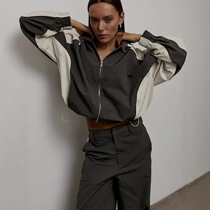 Womens sporty jacket with high collar and zipper Lisslune