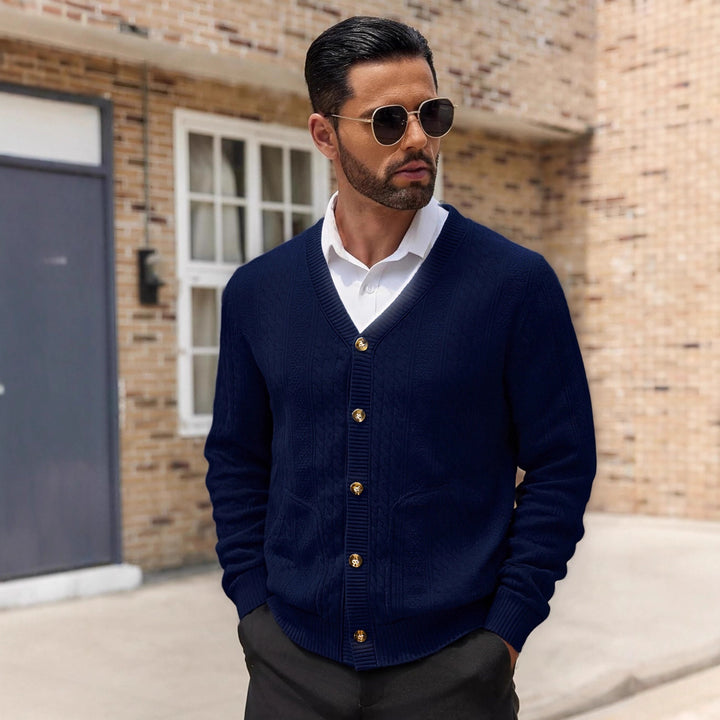 Men's cardigan with modern details and practical pockets Lisslune