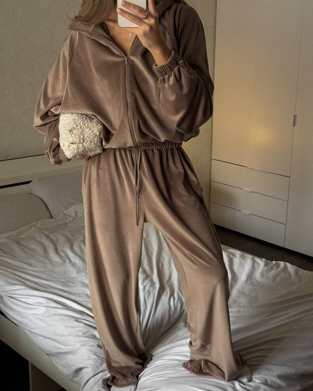 Women Sports Suit Chic & Stylish