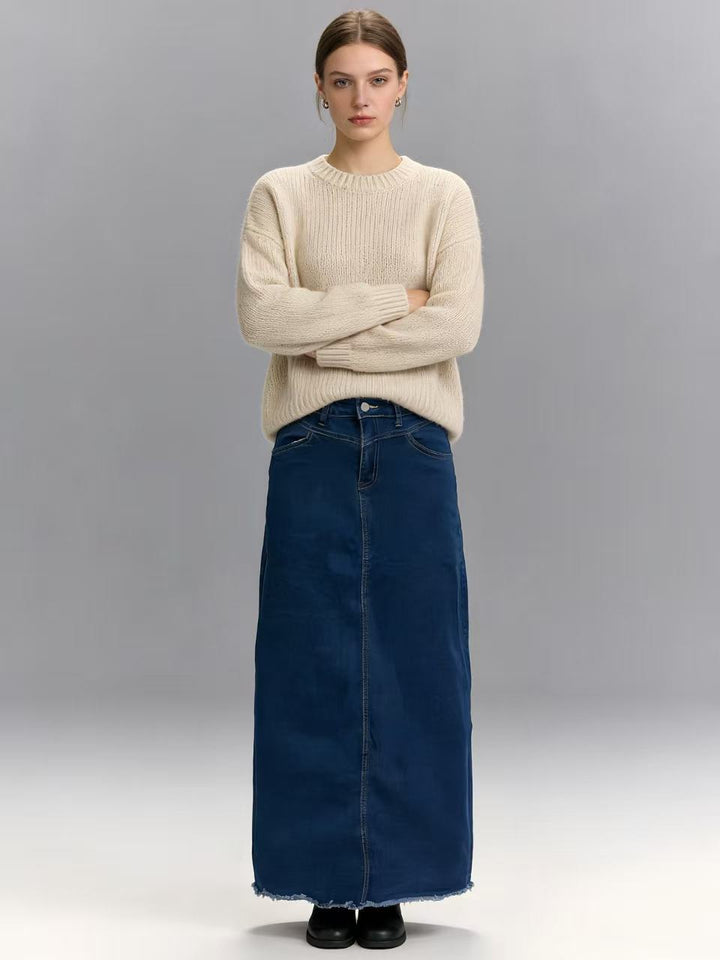 Women's maxi skirt in modern cut with fringed details Lisslune