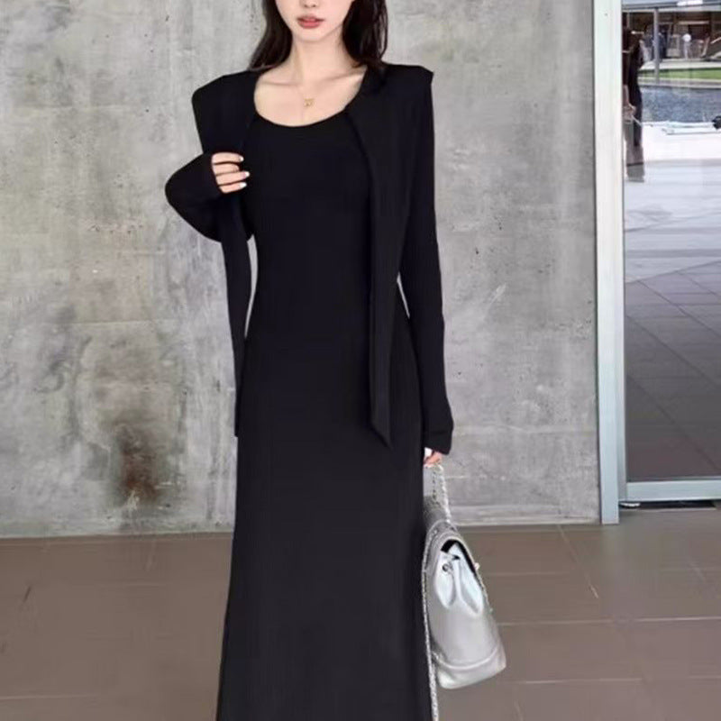 Women's fitted dress with stylish drawstring and elegant V-neck