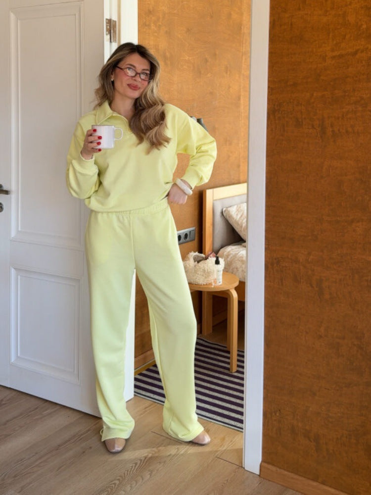 Ladies sporty lounge set with polo collar and wide legs Lisslune