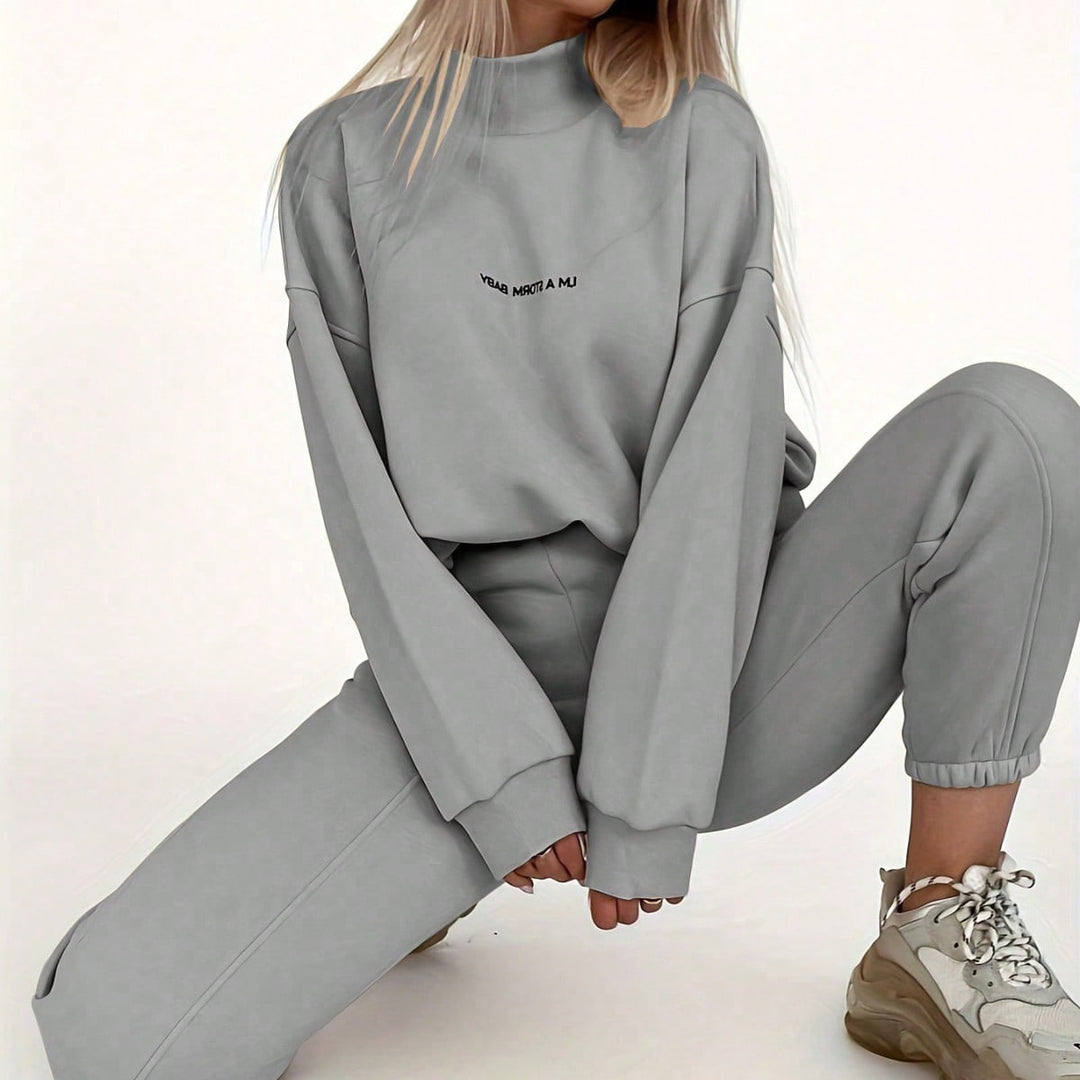 Women's sporty set with high collar and loose fit Lisslune