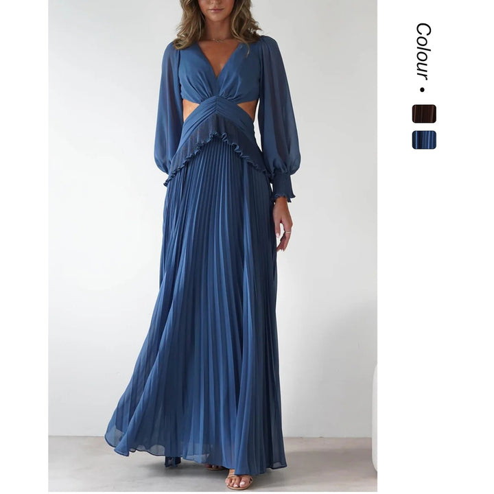 Women’s maxi dress with a wide cut and ruffle details