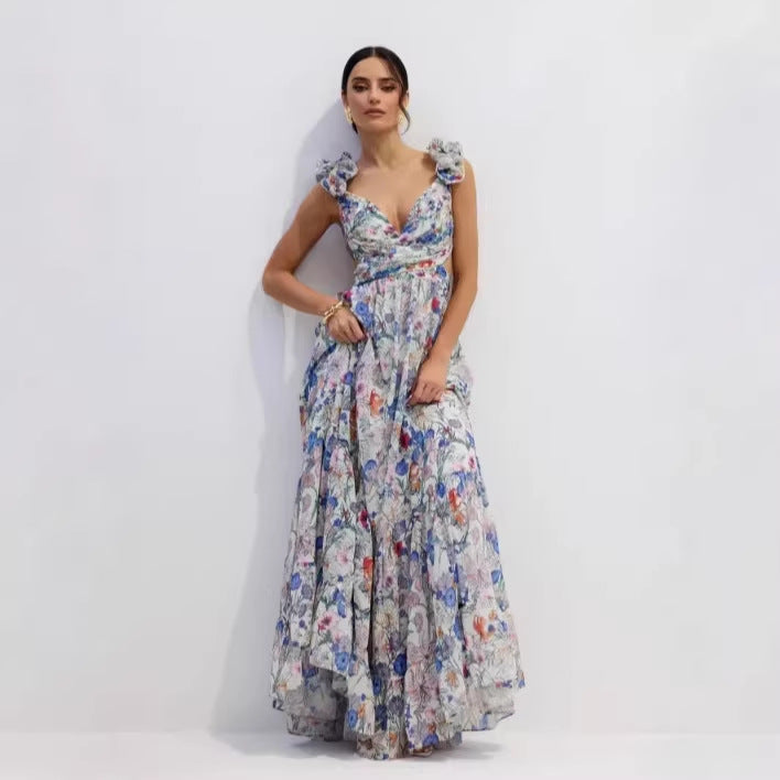 Women's maxi dress in romantic vintage style with a flowing skirt and ruffle details