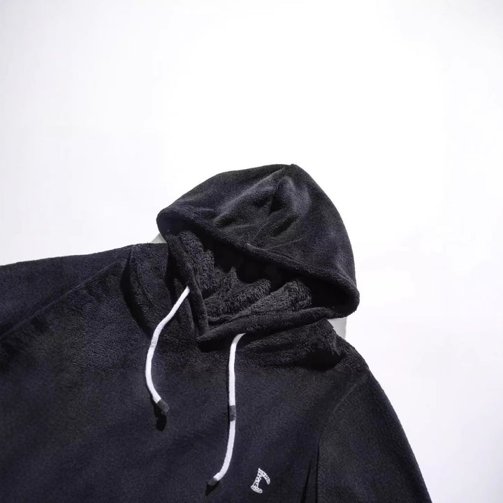 Men's hoodie made of soft fleece with kangaroo pocket Lisslune