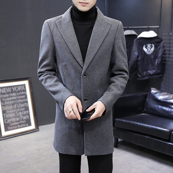Men's elegant wool coat with modern cut and practical pockets Lisslune