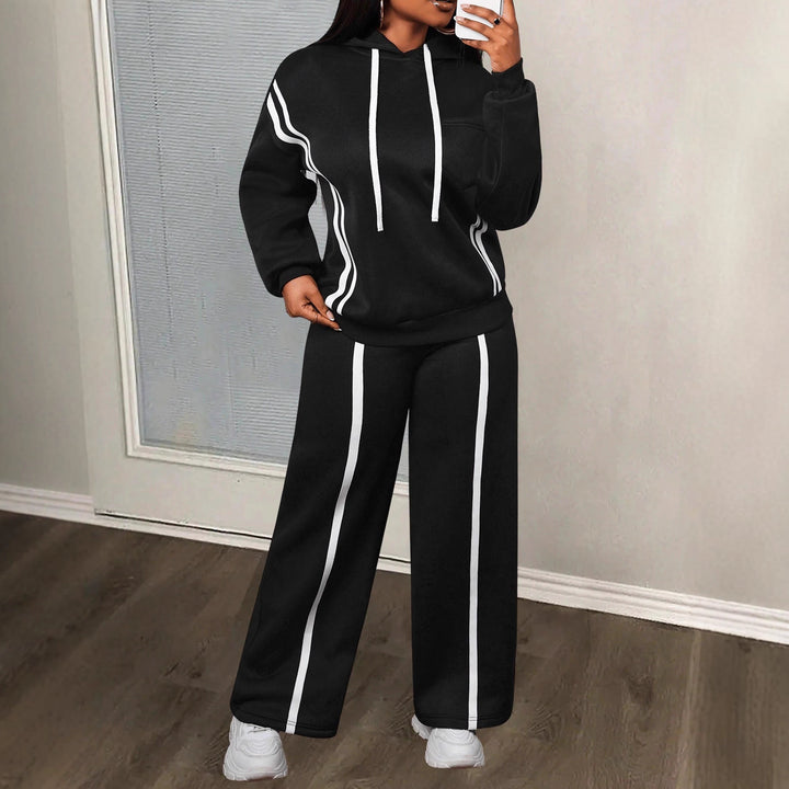 Women's sporty loungewear set with rolled sleeves and side stripes Lisslune