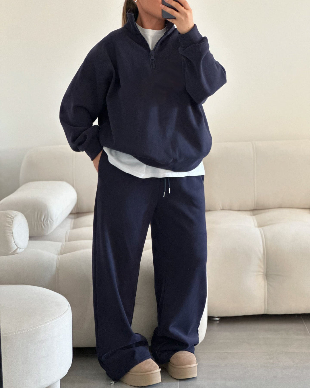 Women's sporty hooded pullover with half zipper Lisslune