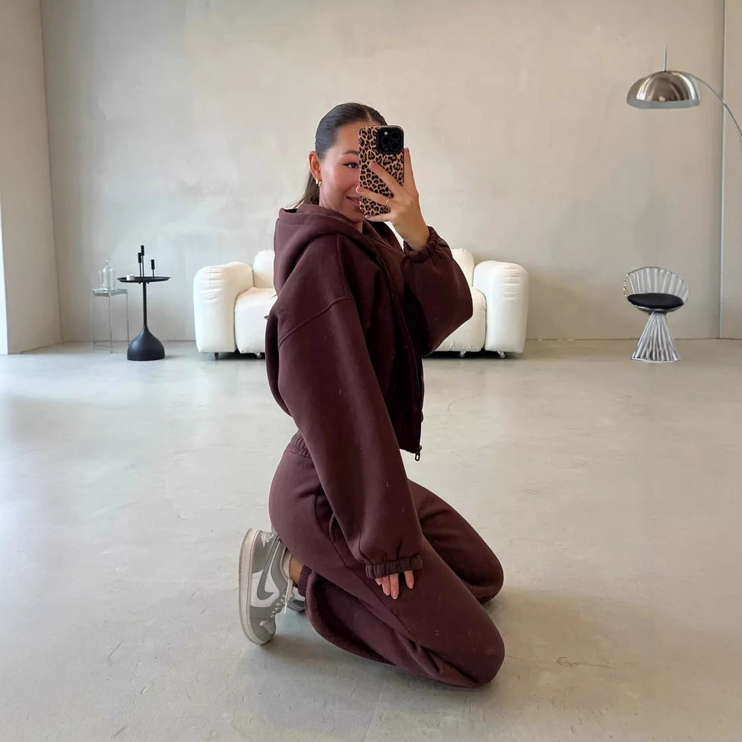 Women's sporty loungewear set with wide pants and hoodie Lisslune