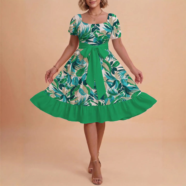 Women's dress with tailored fit and playful floral pattern Lisslune
