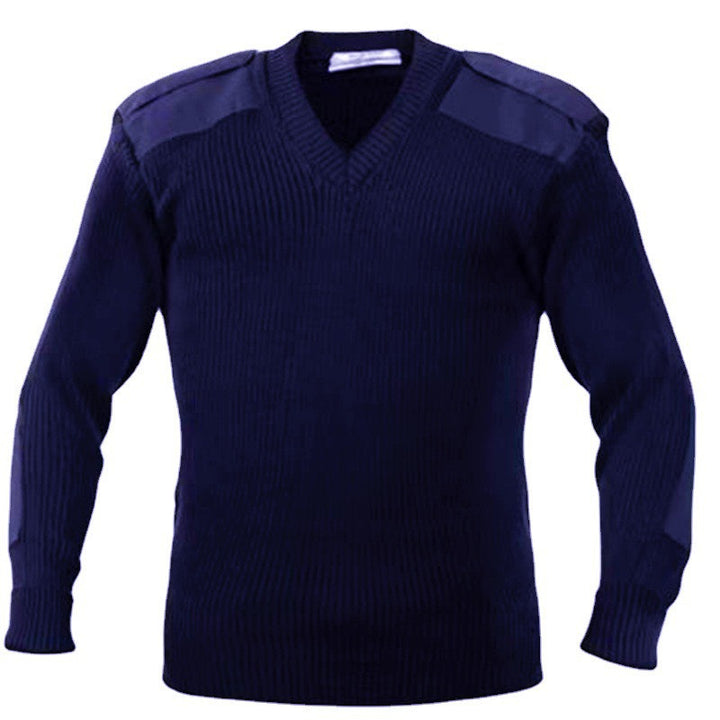 Men's knit sweater with V-neck and decorative shoulder details Lisslune