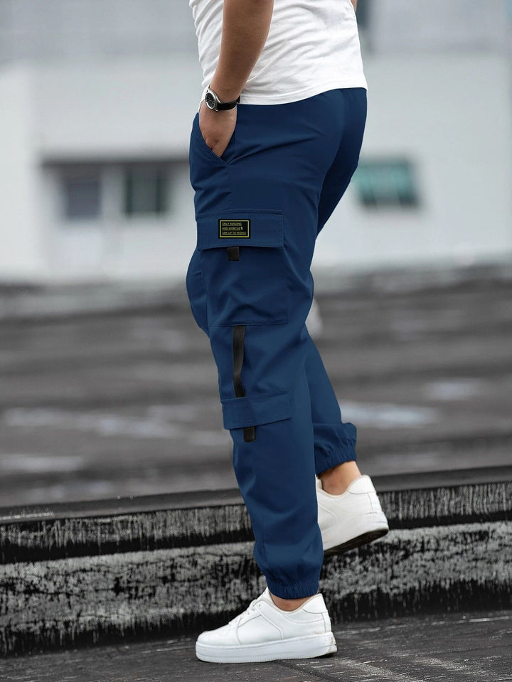Men's cargo pants with functional pockets and elastic waistband Lisslune