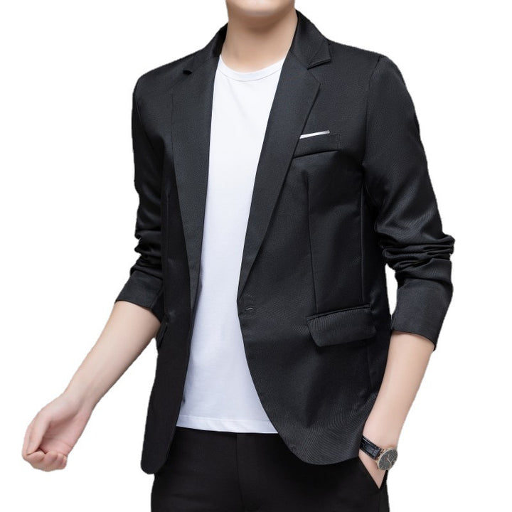 Men's modern blazer with an elegant fit and practical pockets Lisslune