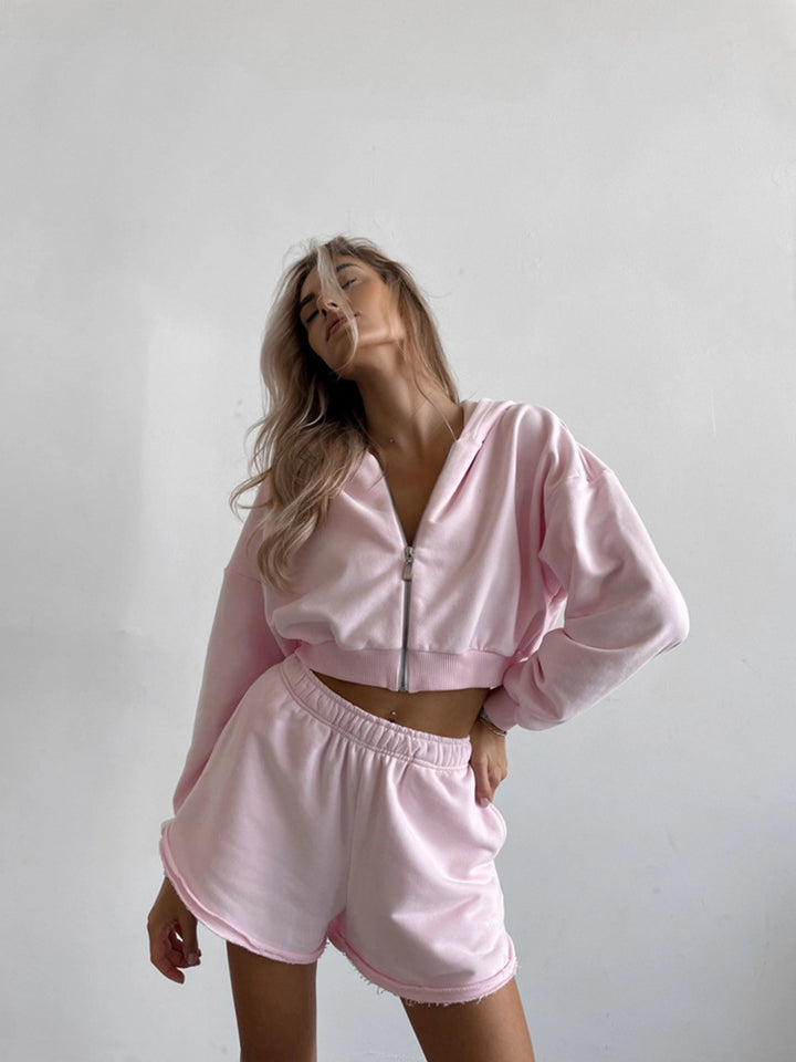 Ladies sporty and casual set with cropped hoodie and short joggers Lisslune