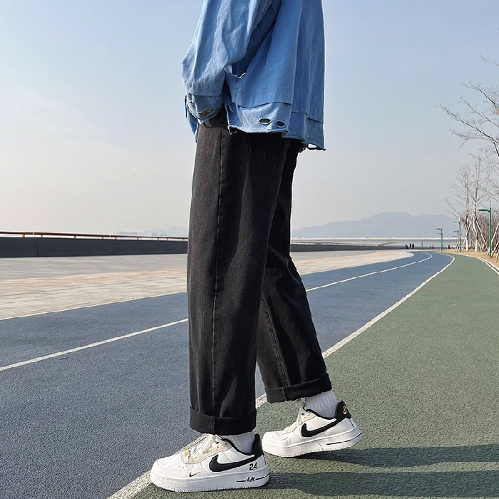 Men's leisure jeans in a casual style with a comfortable fit and high-quality denim Lisslune