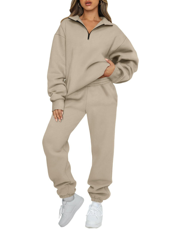 Women's comfortable sweatpants set with modern stand-up collar and kangaroo pocket Lisslune