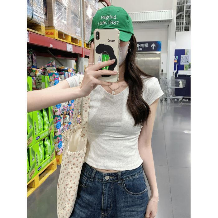 Women's Cropped T-Shirt with V-Neck and Fitted Cut