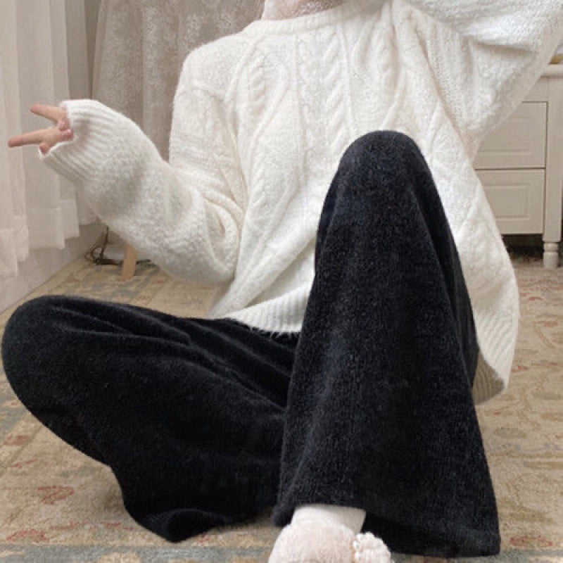 Women’s Knit Loungewear Set with Elegant Roll Neck and Luxurious Materials Lisslune
