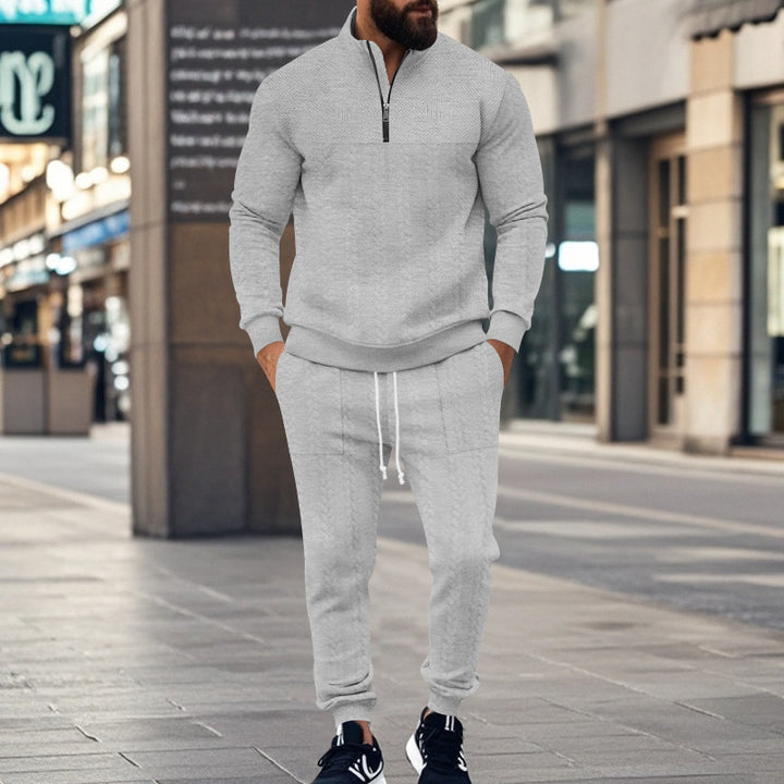 Men's sporty leisure set made of breathable material with textured design Lisslune